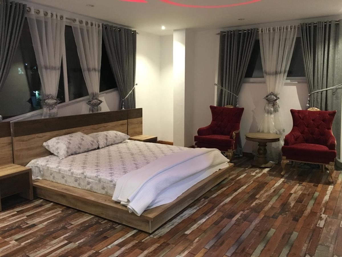 Aloche Apartments مورى المظهر الخارجي الصورة